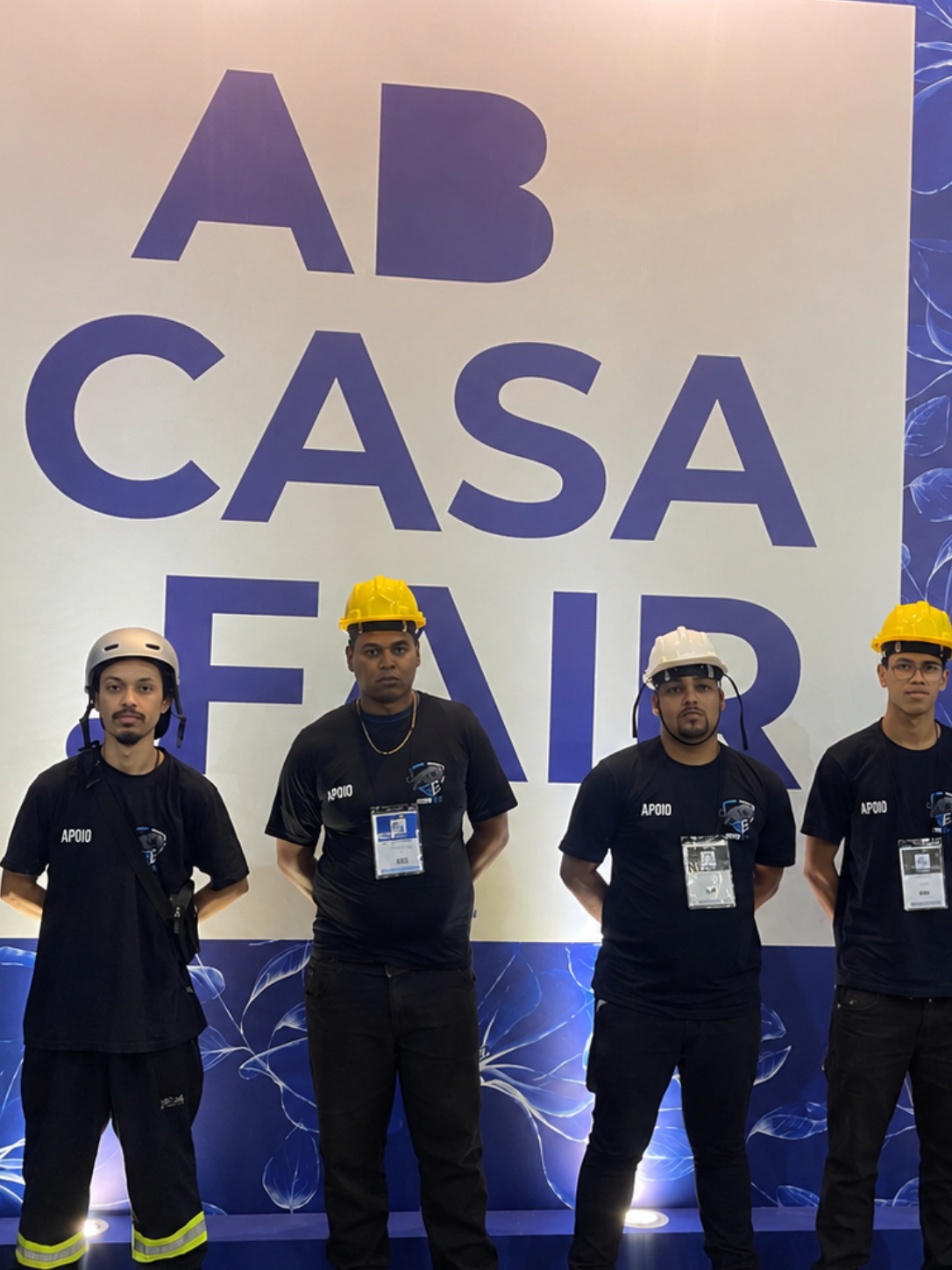 Equipe Grupo GE trabalhando em evento